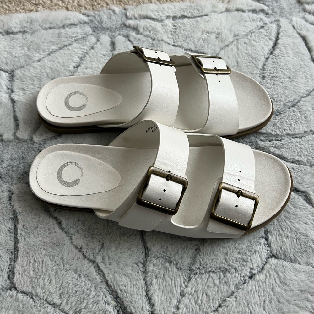 Journee Collection Sandals